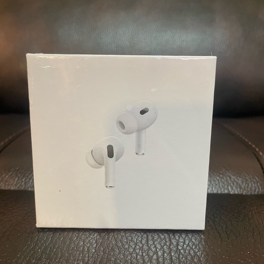 Air pods pro *NOT APPLE BRAND*